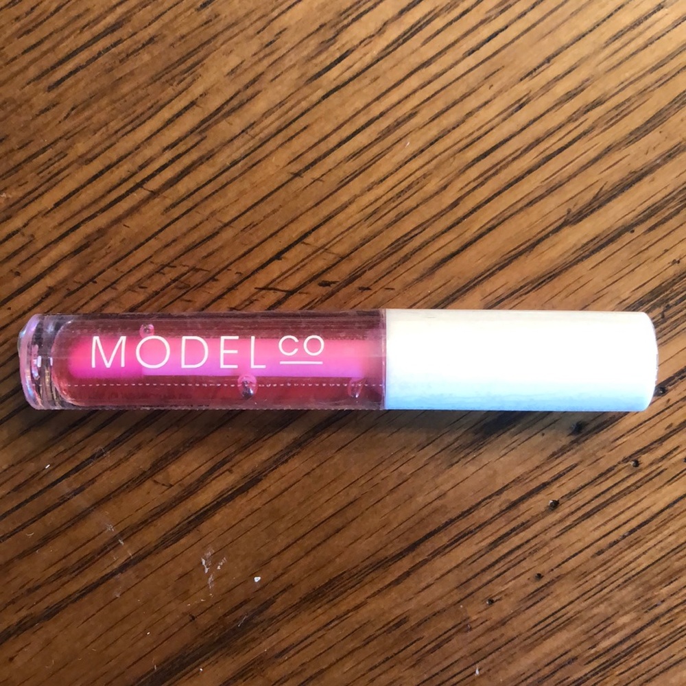 Model Co. Hydrating Lip Oil